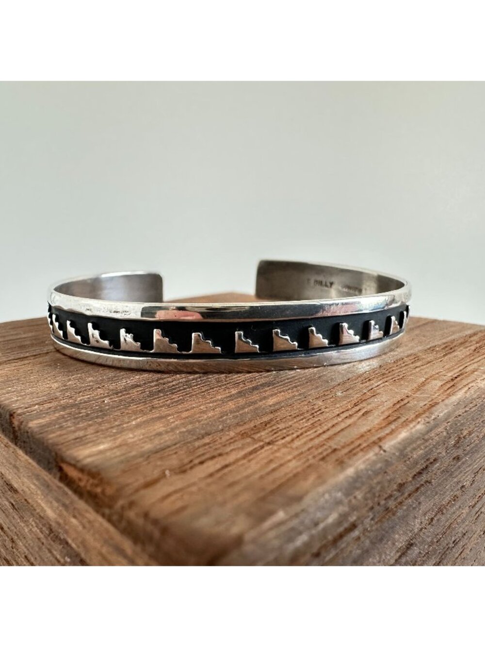 Signed T Billie Navajo Sterling Silver Shadowbox Overlay Cuff Bracelet Size 6.5